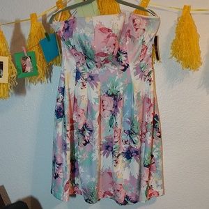 Strapless spring, floral dress
